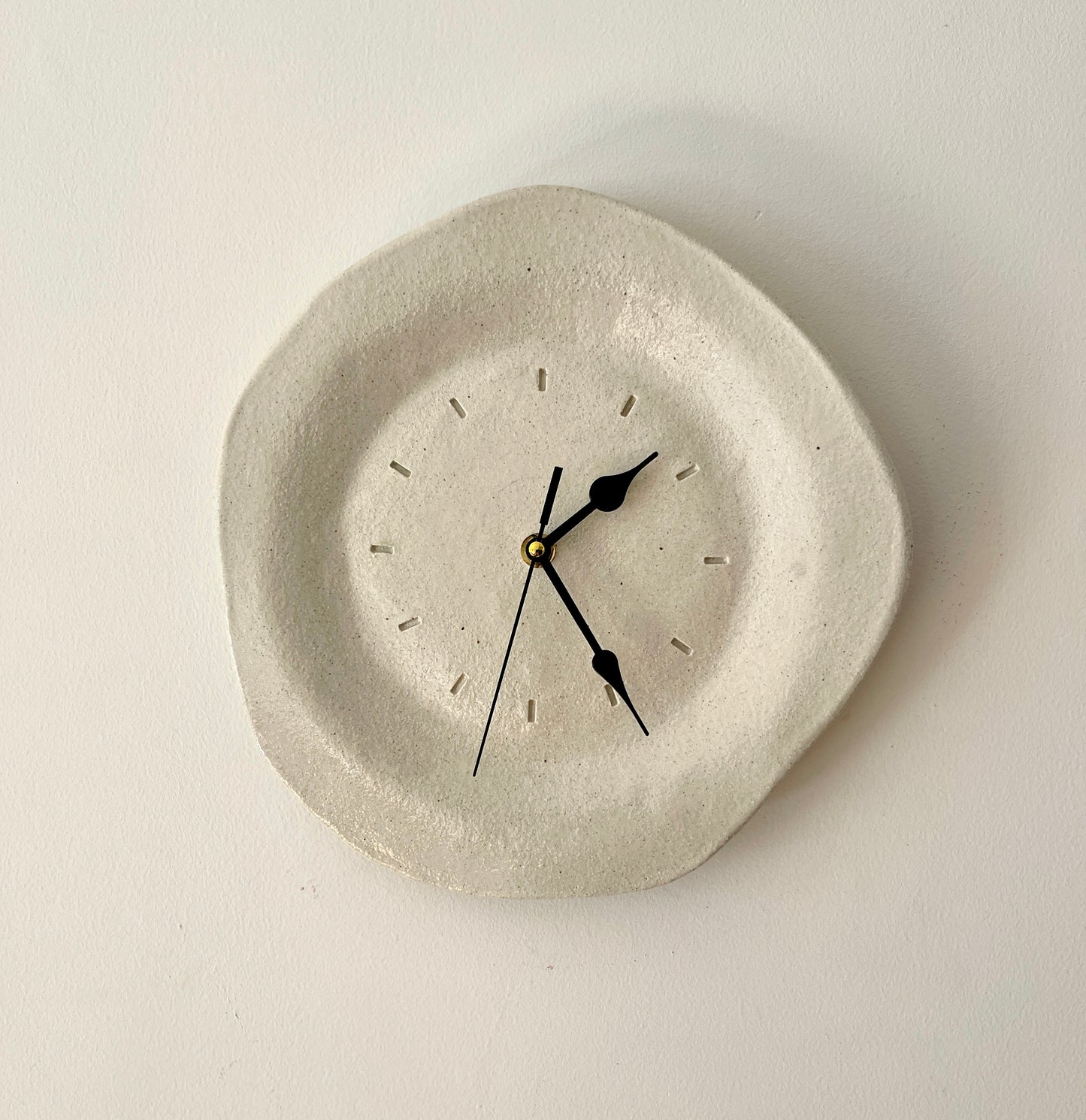 Organic shaped plate clock