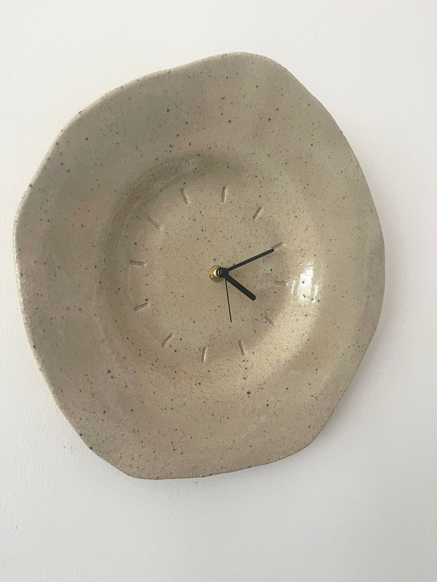 Organic shaped clock (mottled finish)