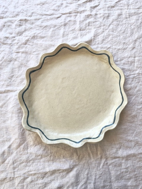 Wavy platter