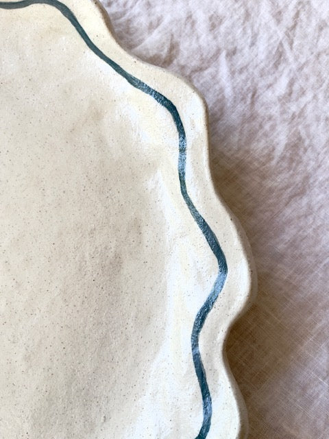 Wavy platter