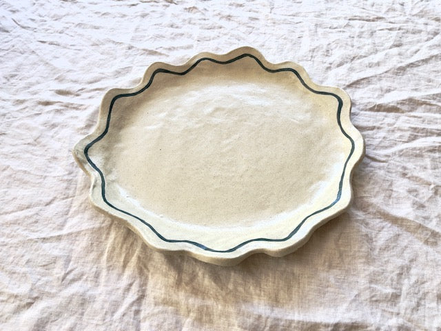 Wavy platter