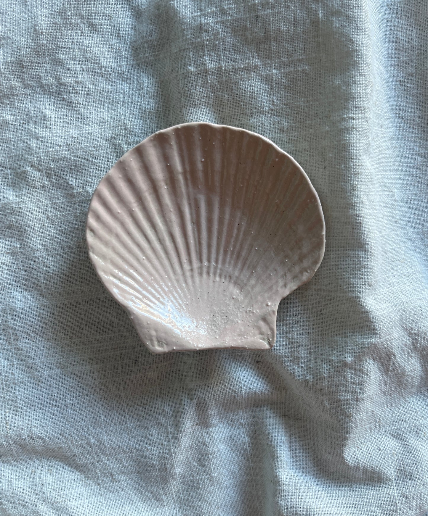 Ceramic shell dishes (small)